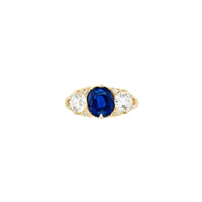 Lot 84 - Antique Gold, Sapphire and Diamond Ring