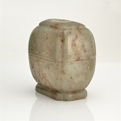 Lot 122 - Chinese Jade Covered Box The cut corner...