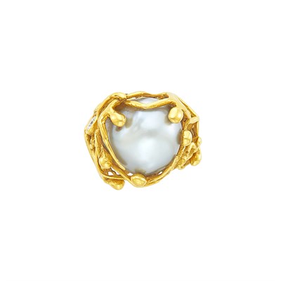 Lot 48 - Gold, Baroque Cultured Pearl and Diamond Figural Ring