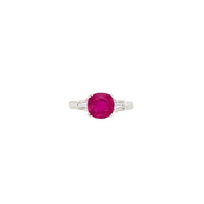 Lot 92 - Platinum, Ruby and Diamond Ring