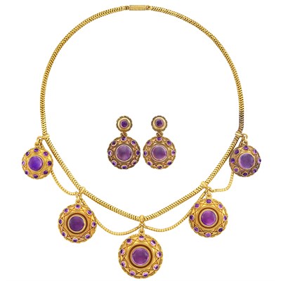 Lot 294 - Antique Gold and Cabochon Amethyst Swag Necklace and Pair of Pendant-Earclips