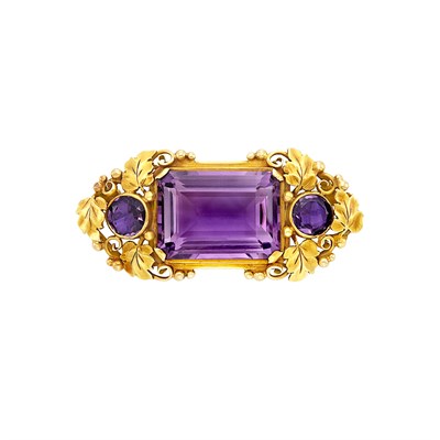 Lot 88 - Arts and Crafts Gold and Amethyst Brooch