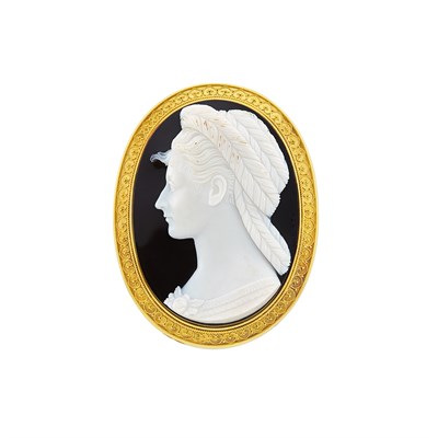 Lot 96 - Antique Gold and Agate Cameo Pendant-Brooch, Luigi Rosi