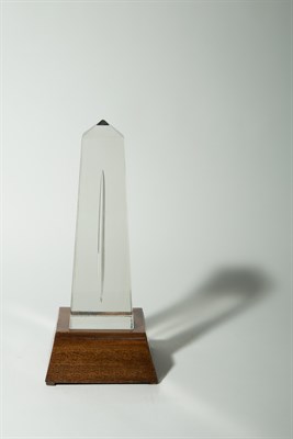 Lot 89 - Glass Obelisk on Wood Stand Height with stand...