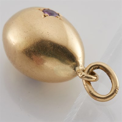 Lot 164 - Fabergé Gold and Guilloché Enamel Pendant Egg...