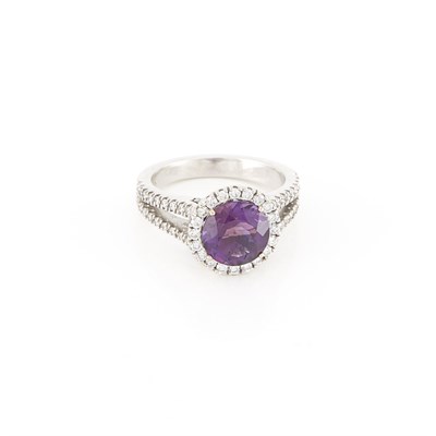 Lot 1678 - White Gold, Amethyst and Diamond Ring
