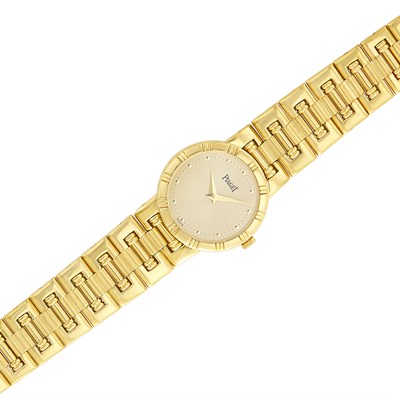 Lot 15 - Gold 'Dancer' Wristwatch, Piaget