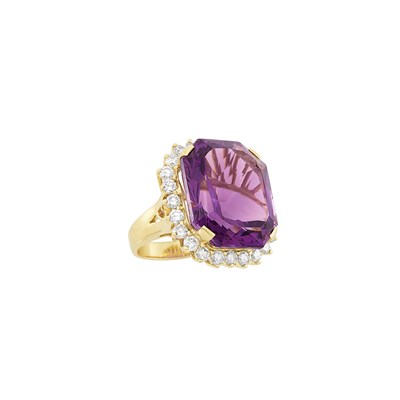 Lot 182 - Gold, Amethyst and Diamond Ring