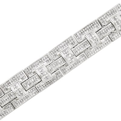 Lot 162 - White Gold and Diamond Link Bracelet