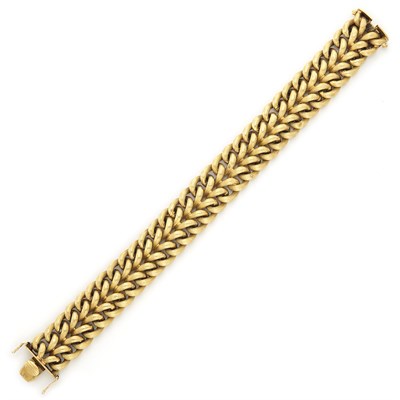 Lot 1482 - Gold Woven Link Bracelet