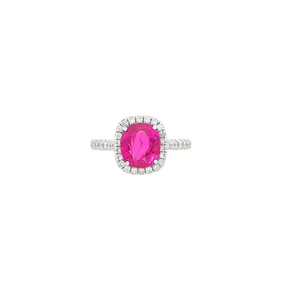 Lot 582 - Platinum, Ruby, and Diamond Ring