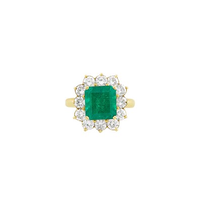 Lot 570 - Gold, Emerald and Diamond Ring
