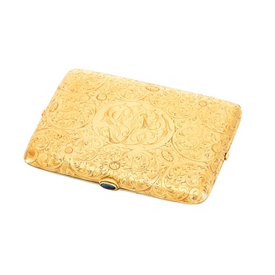 Lot 89 - Gold and Cabochon Sapphire Compact