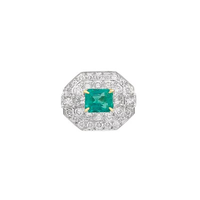 Lot 661 - Gold, Platinum, Emerald and Diamond Ring, David Webb