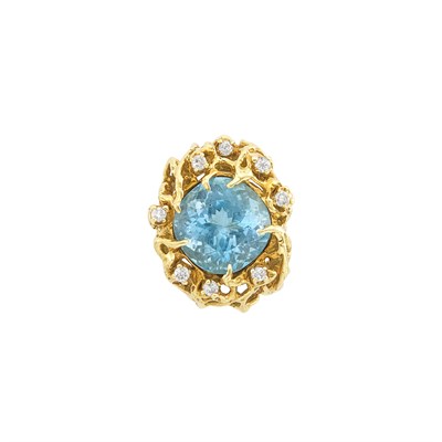 Lot 371 - Gold, Aquamarine and Diamond Ring