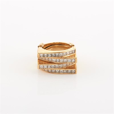 Lot 1968 - Gold and Diamond Ring