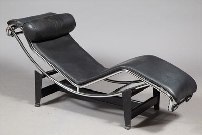 Lot 417 - Chromed Metal and Leather LC4 Chaise Lounge...