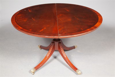 Lot 491 - Federal Style Inlaid Mahogany Extension Dining...