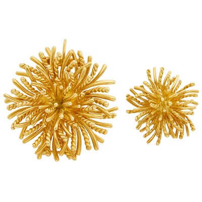 Lot 105 - Gold Sea Urchin Pendant-Clip-Brooch and Pin, Tiffany & Co.