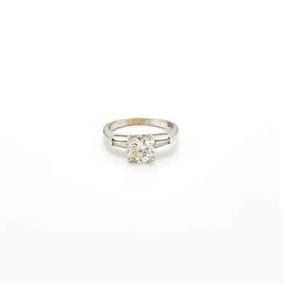 Lot 1398 - Platinum and Diamond Ring