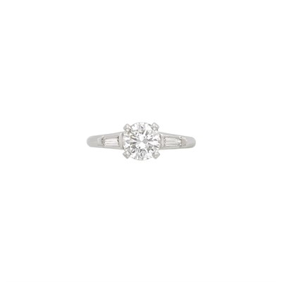 Lot 776 - Platinum and Diamond Ring