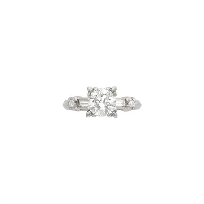 Lot 492 - Platinum and Diamond Ring