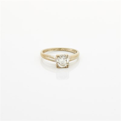 Lot 1384 - White Gold and Diamond Ring