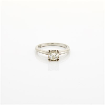Lot 1237 - Platinum and Diamond Ring