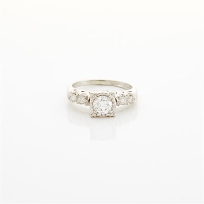 Lot 1397 - White Gold and Diamond Ring