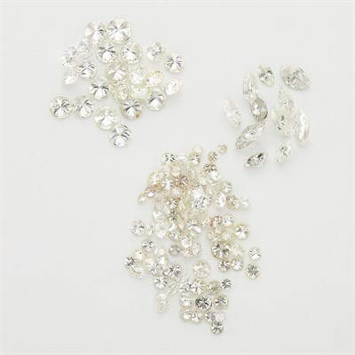 Lot 1669 - Group of Unmounted Diamonds