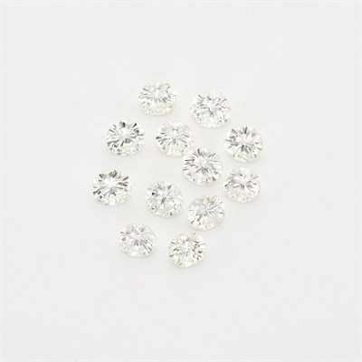 Lot 1681 - Twelve Unmounted Diamonds