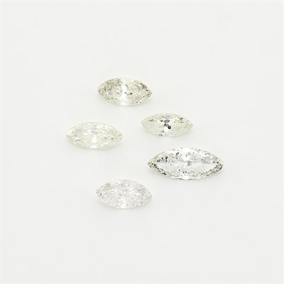 Lot 1678 - Five Unmounted Diamonds