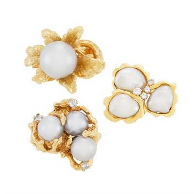 Lot 286 - Three Gold, Freshwater and Cultured Pearl and Diamond Rings