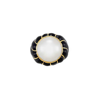 Lot 8 - Gold, Mabé Pearl and Black Enamel Ring, David Webb