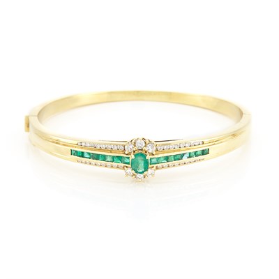 Lot 1951 - Gold, Emerald and Diamond Bracelet