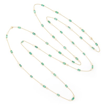 Lot 1902 - Long Gold, Emerald and Diamond Necklace