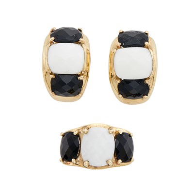 Lot 129 - Pair of Gold and White and Black Onyx Earclips and Ring