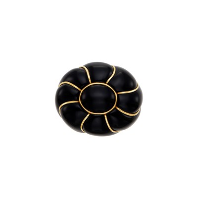 Lot 121 - Gold and Black Onyx Dome Ring