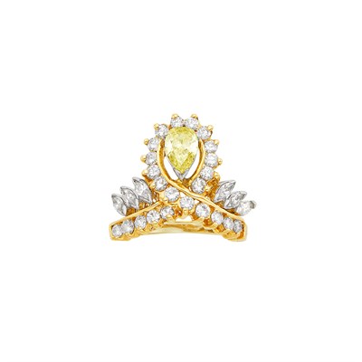Lot 340 - Gold, Yellow Diamond and Diamond Ring