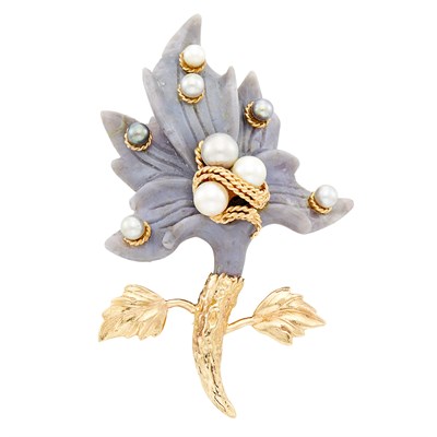 Lot 84 - Carved Agate, Gold and Black, Gray and Cultured Pearl Flower Brooch