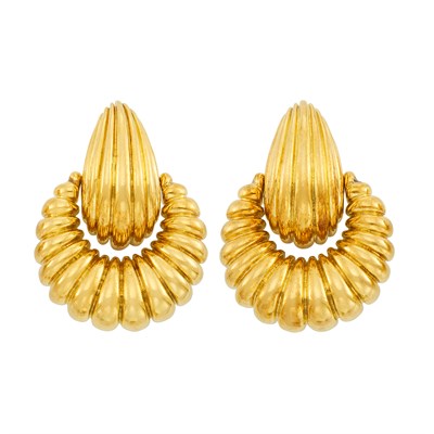 Lot 13 - Pair of Gold Doorknocker Earclips