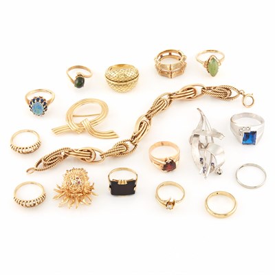 Lot 2094 - Group of Yellow and White Gold Jewelry