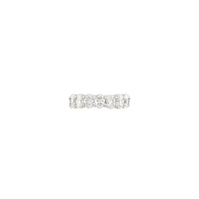 Lot 160 - Platinum and Diamond Band Ring