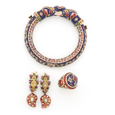 Lot 1567 - Indian Gold, Enamel and Foil-Back Diamond Bangle Bracelet, Pair of Pendant-Earrings and Ring