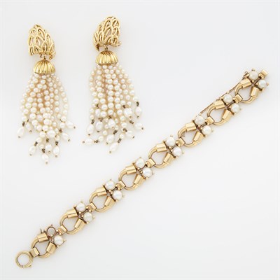 Lot 1508 - Pair of Gold, Cultured and Freshwater Pearl Fringe Earclips and Gold and Cultured Pearl Bracelet