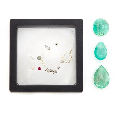 Lot 2111 - Group of Unmounted Stones