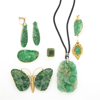 Lot 1592 - Group of Gold, Jade and Nephrite Jewelry