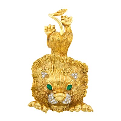 Lot 269 - Gold, Diamond and Emerald Lion Clip-Brooch
