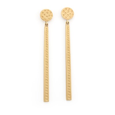 Lot 1057 - Pair of Gold Bar Pendant-Earrings, by Linda Lee Johnson