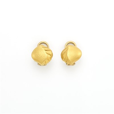 Lot 1037 - Pair of Gold Leaf Earclips, Linda Lee Johnson